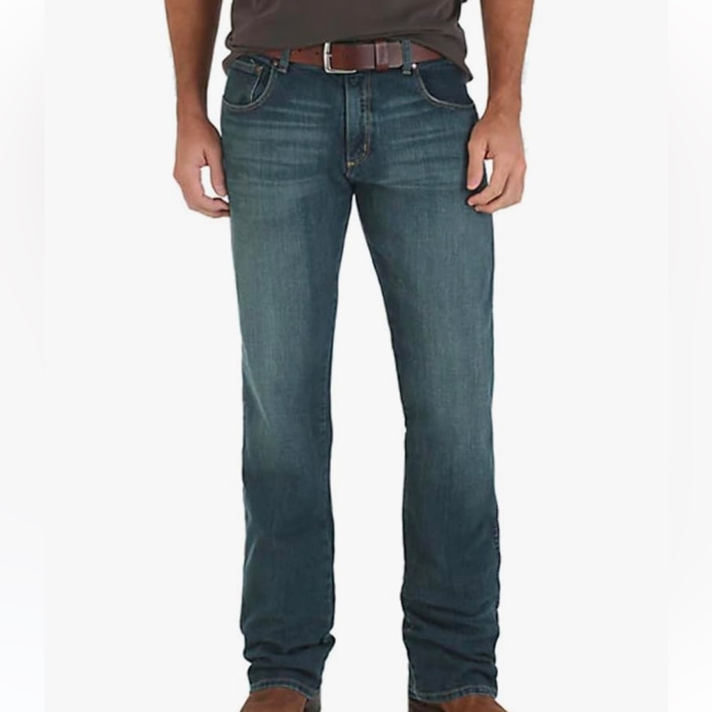 Wrangler Retro Slim Straight Men’s denim jeans size 36x36 Wrangler denim jeans